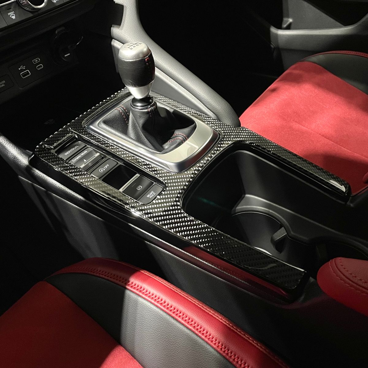 2023+ Acura Integra Carbon Fiber Center Console Shifter Overlay