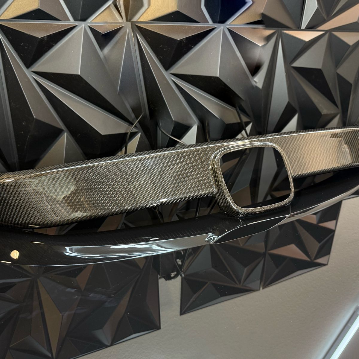 2016+ Civic Carbon Fiber Grill Overlay