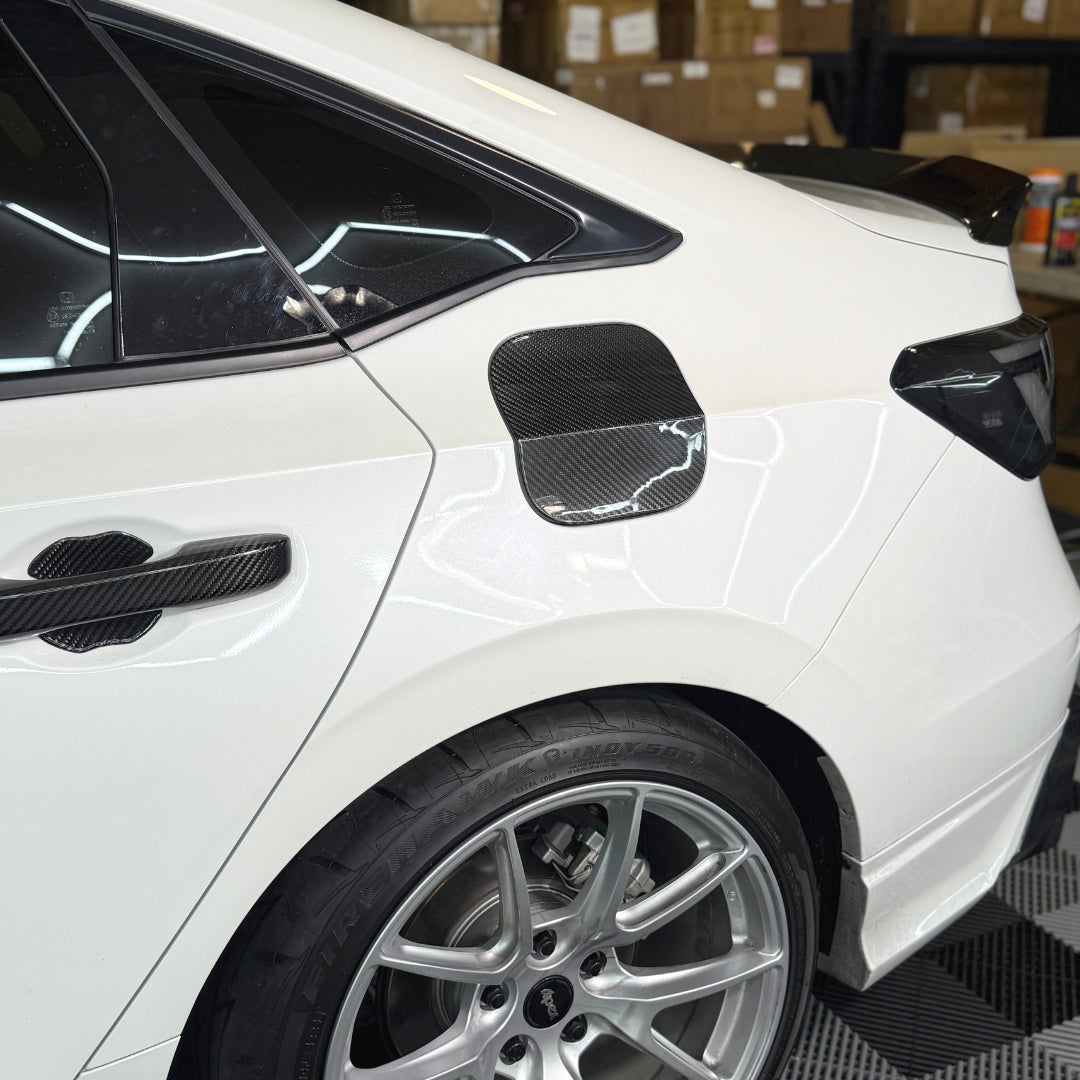 2022+ Honda Civic Carbon Fiber Gas Cap Overlay