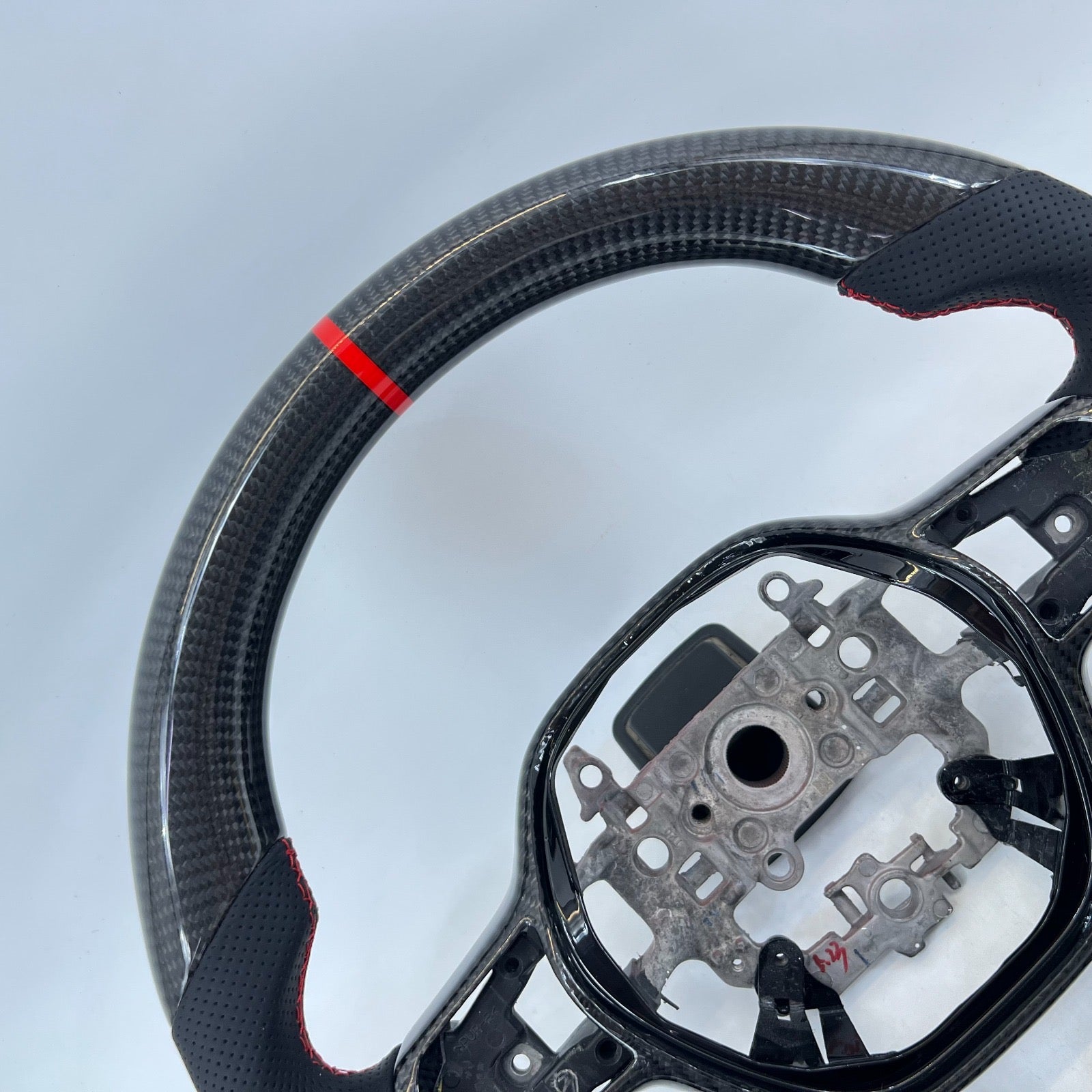 [PREBUILT] 2022+ 11th Gen Civic/DE5 Integra Carbon Fiber Steering Wheel
