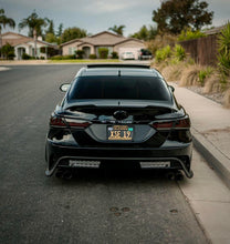 Load image into Gallery viewer, Synth Carbon 2018+ Camry Carbon Fiber M Style Spoiler
